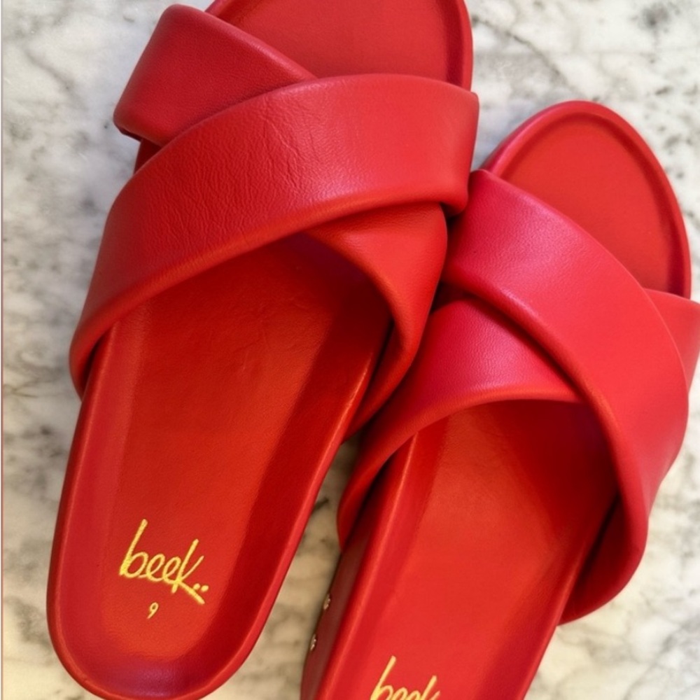 Been Rhea leather Platform Sandals size 9 - excellent condition!!worn  Once